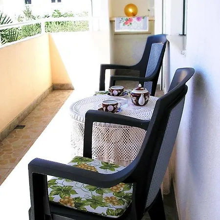 Apartman With A Parking Space Kastel Stafilic, - 11771 *